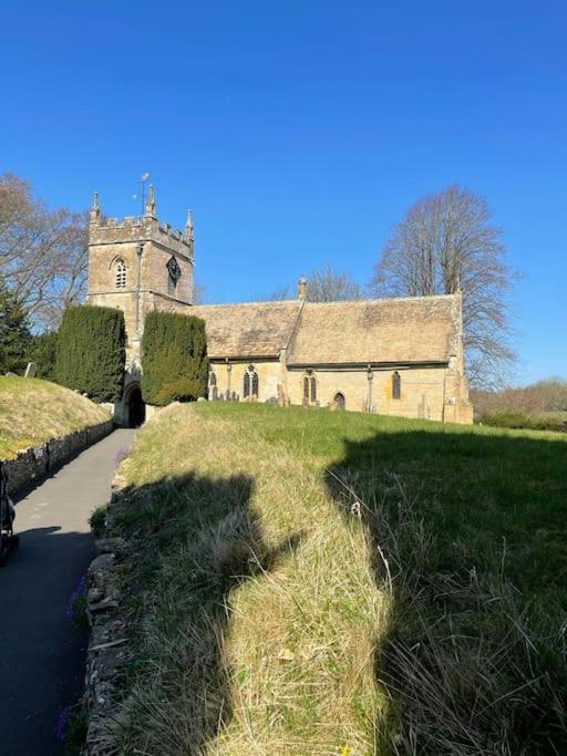Fordview Cottage Is Full Of Cotwolds Charm Upper Slaughter Exterior photo